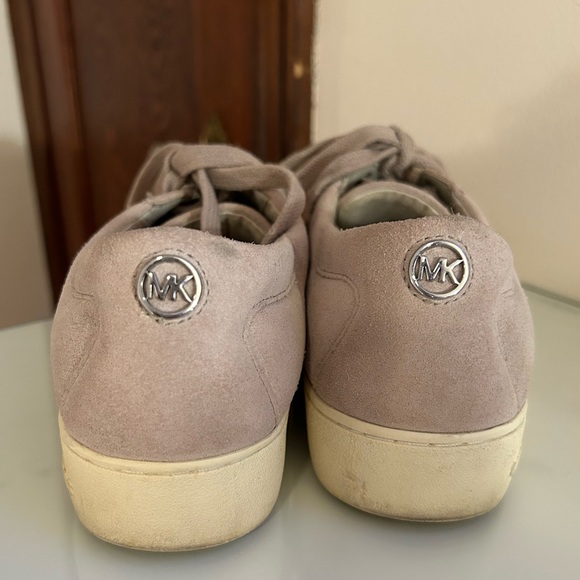 Lightly worn Michael Kors light pink suede runners US 8 - Picture 3 of 6